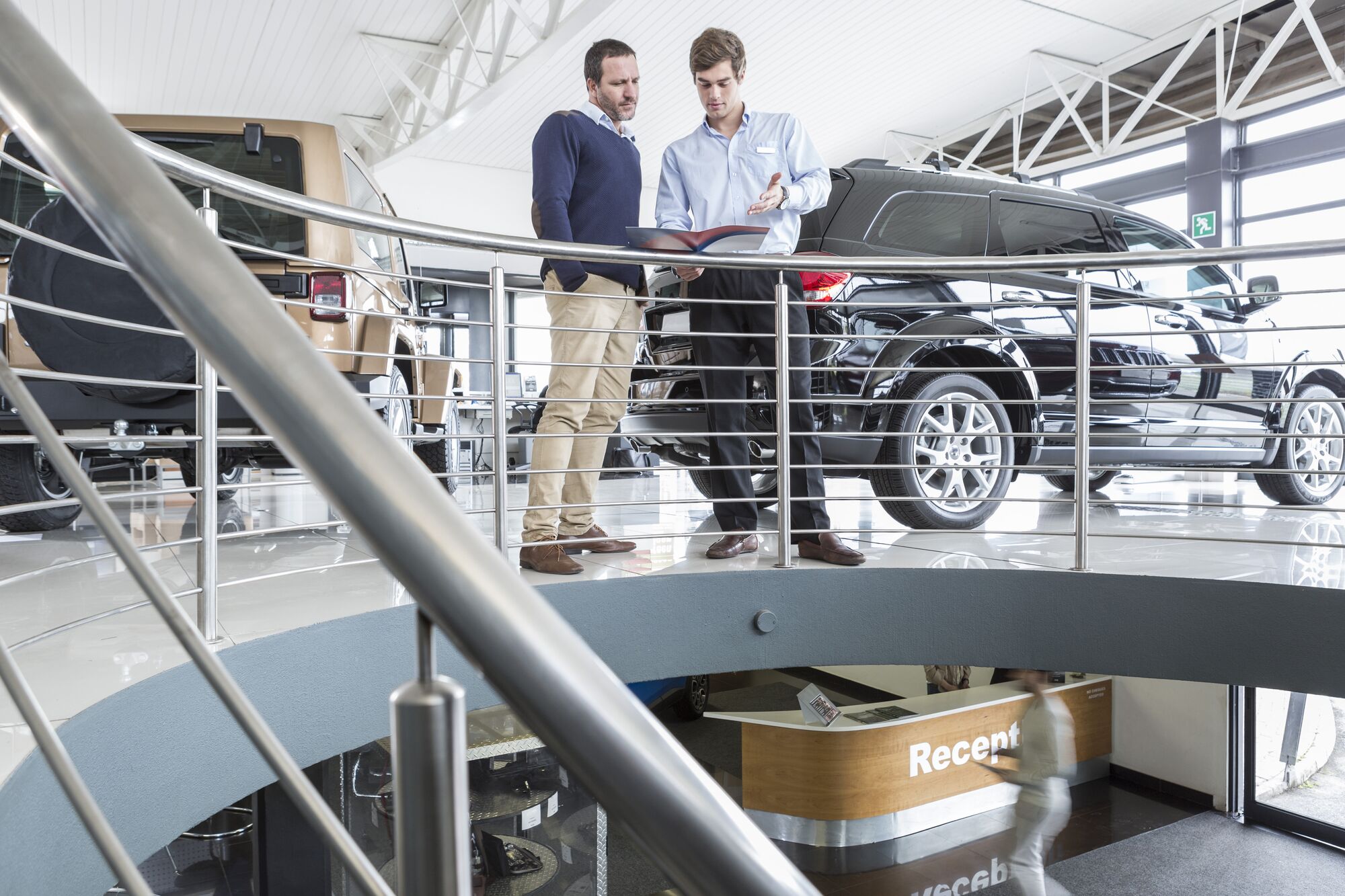 couple shopping for a new car
