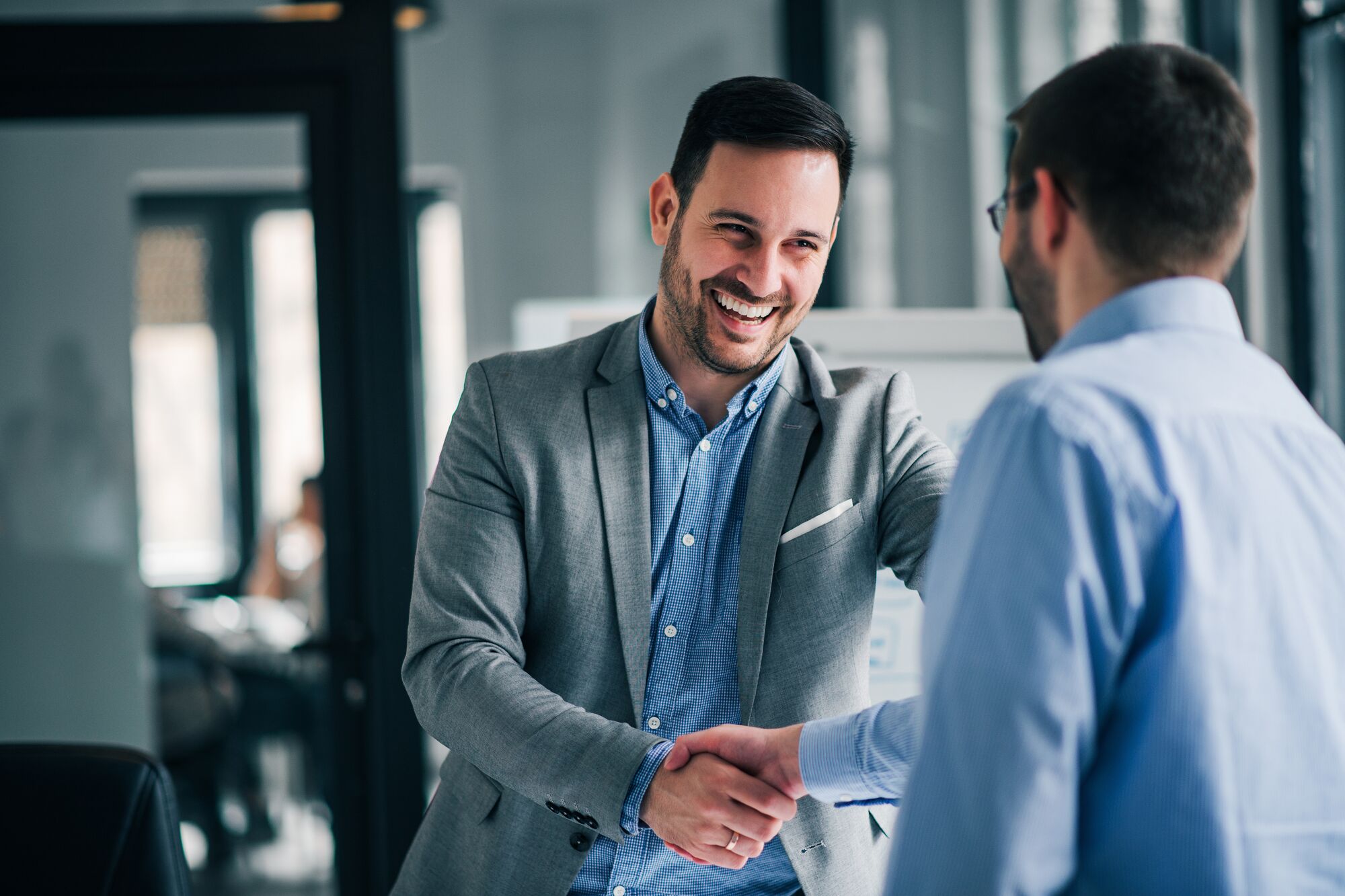 AdobeStock_249073170_handshake_3x2