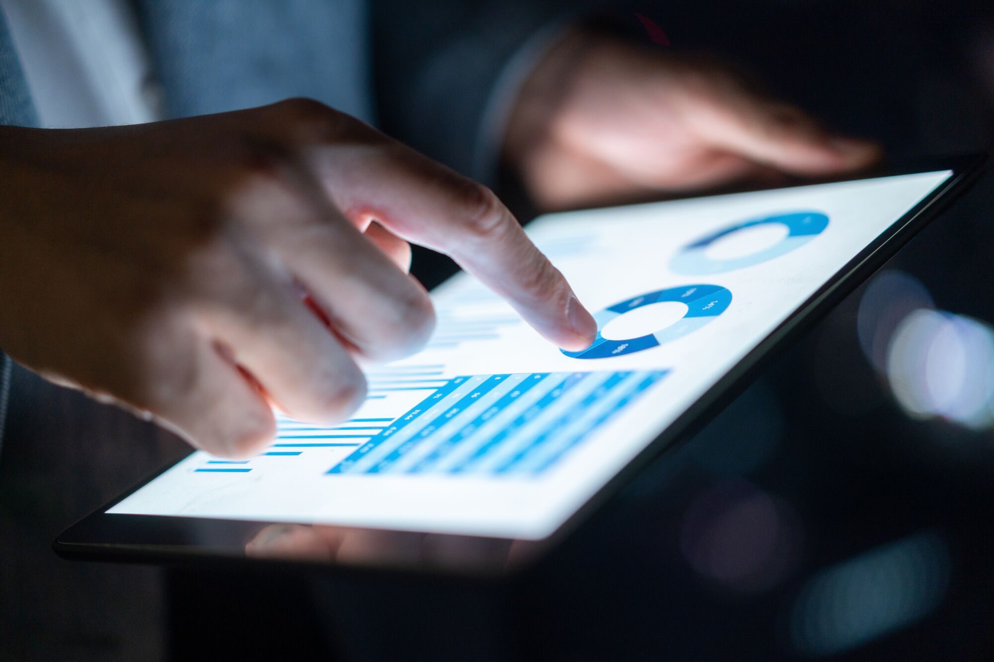 ENT-BUSINESS-financial report-Getty-1291173179-DAM